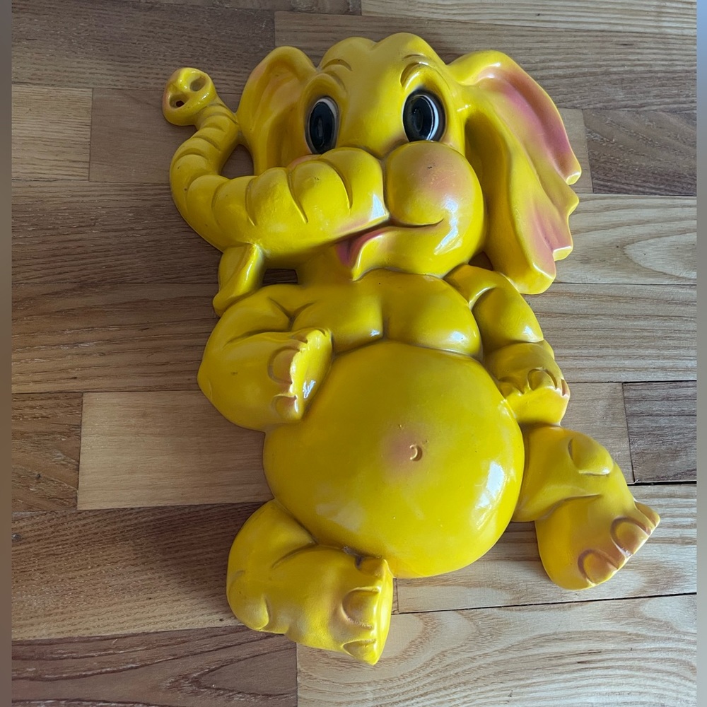 Vintage Pair of Yellow Homco Elephant Decor - 1970s